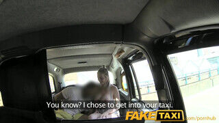 FakeTaxi - tökéletes keblű fiatal kishölgy - Amatordomina.hu