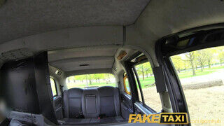 FakeTaxi - popsiba akarom kipróbálni a taxiban ! - Amatordomina.hu