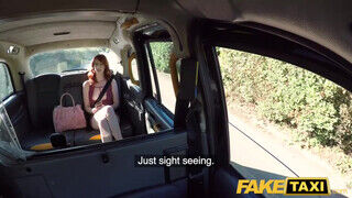 Fake Taxi - Alex Harper felhevült a taxiban - Amatordomina.hu