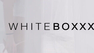 WhiteBoxxx - Rebeka Black és Francesca Di Caprio édeshármasban hancuroznak - Amatordomina.hu