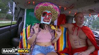 BANGBROS - mexikói ünnepek a BangBros furgonában - Amatordomina.hu