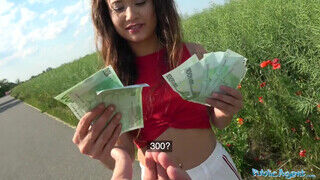 Jade Presley 300 euróért dugható - Public Agent - Amatordomina.hu