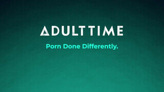 ADULT TIME - Jessie Saint és Lulu Chu édeshármasban dugnak - Amatordomina.hu