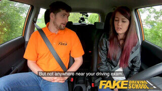 Fake Driving School - Cindy Shine inkább kúr a vezetés helyett - Amatordomina.hu