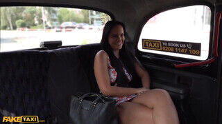 Fake Taxi - Jennifer Mendez a bűbájos dél amerikai gádzsi - Amatordomina.hu