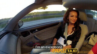 FakeTaxi - Adele Sunshine rábukik a taxis farokra - Amatordomina.hu