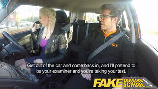 Fake Driving School - Carly Rae Summers a csöcsös világos szőke - Amatordomina.hu