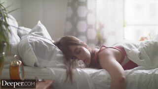 Deeper - Riley Reid hajnali szeretkezése - Amatordomina.hu