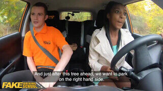 Fake Driving - Brit Asia a szemrevaló fekete tinédzser kishölgy - Amatordomina.hu