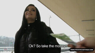 Victoria Blaze pénzért szeretkezik - Amatordomina.hu