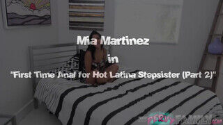 Mia Martinez a pici édes, aki bevállalja a nevelő tesójával - Amatordomina.hu
