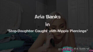 Aria Banks a kicsike keblű tinédzser kishölgy és a durva faszú nevelő fater - Amatordomina.hu