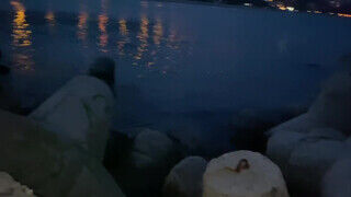 Amatőr kolosszális keblű vadító spiné hátulról megdöngetve este a tengerparton - Amatordomina.hu