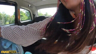 Linda Del Sol a kolumbiai hippi pipi szeretkezni akart a taxissal - Amatordomina.hu