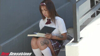 Yumi Sin a cafka ázsai diáklány a tanárral kupakol délután - Amatordomina.hu
