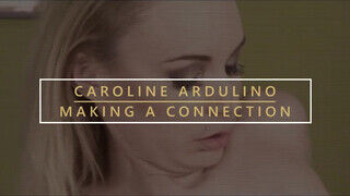 Caroline Ardulino a pici csöcsű szexy milf fiatalabb fószerrel kamatyol - Amatordomina.hu