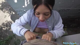 Daniela Ortiz a mutatós fenekű dél amerikai kis csaj megkúrelva a kocsiban - Amatordomina.hu