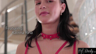 Katrina Rina a szemrevaló óriási kannás fiatal gádzsi lyuka megszexelve - Amatordomina.hu