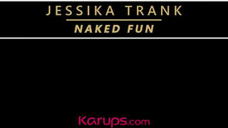 Jessika Trank teljesen felajzott amikor elkezdte simogatni a punciját - Amatordomina.hu