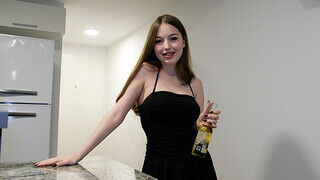 Jenny Kitty a szexy orosz kisasszony buli után megkúrva - Amatordomina.hu