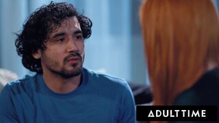 Ebben az Adult Time videóban Lauren Phillips, a vörös hajú, dús mellű milf, hatalmas, vonzó mellekkel és formás, gömbölyű popóval, egy szexterapeuta szerepében csábít el egy ideges, tinédzser tinisrácot. A terápiás szoba gyorsan egy nyers, szókimmondó sze - Amatordomina.hu